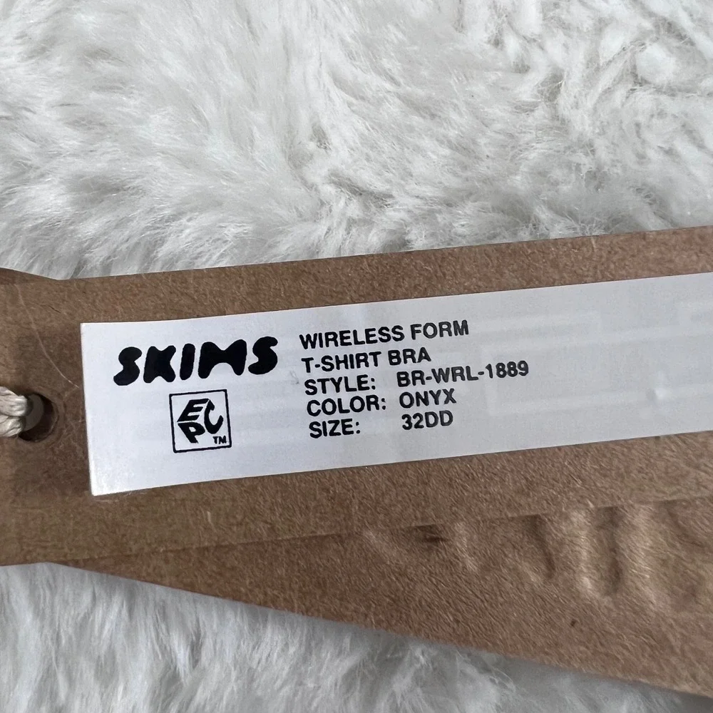 SKIMS Women's Wireless Form T-Shirt Bra Onyx Black BR-WRL-1889‎ Size 32DD NEW - Picture 9 of 12